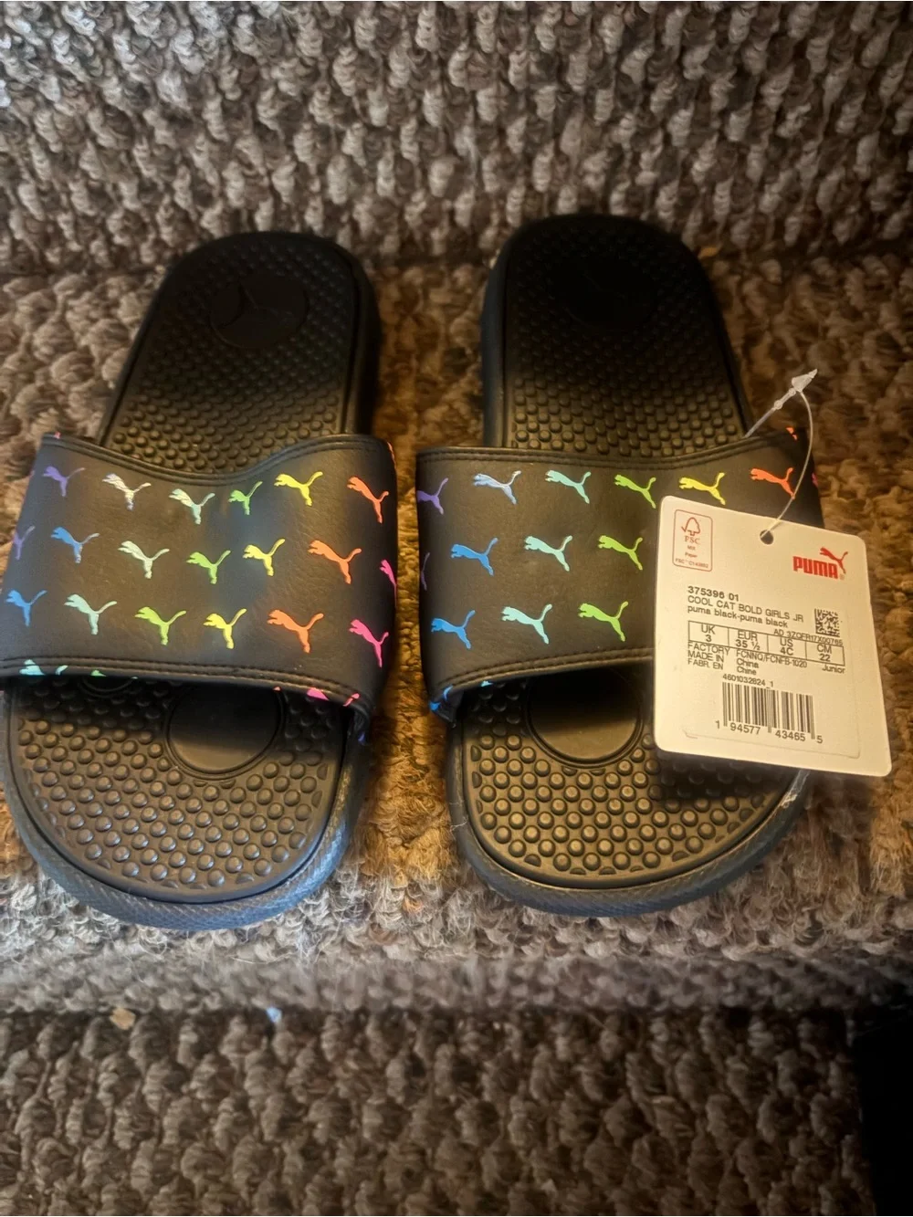 Kids puma slides size 5 $10